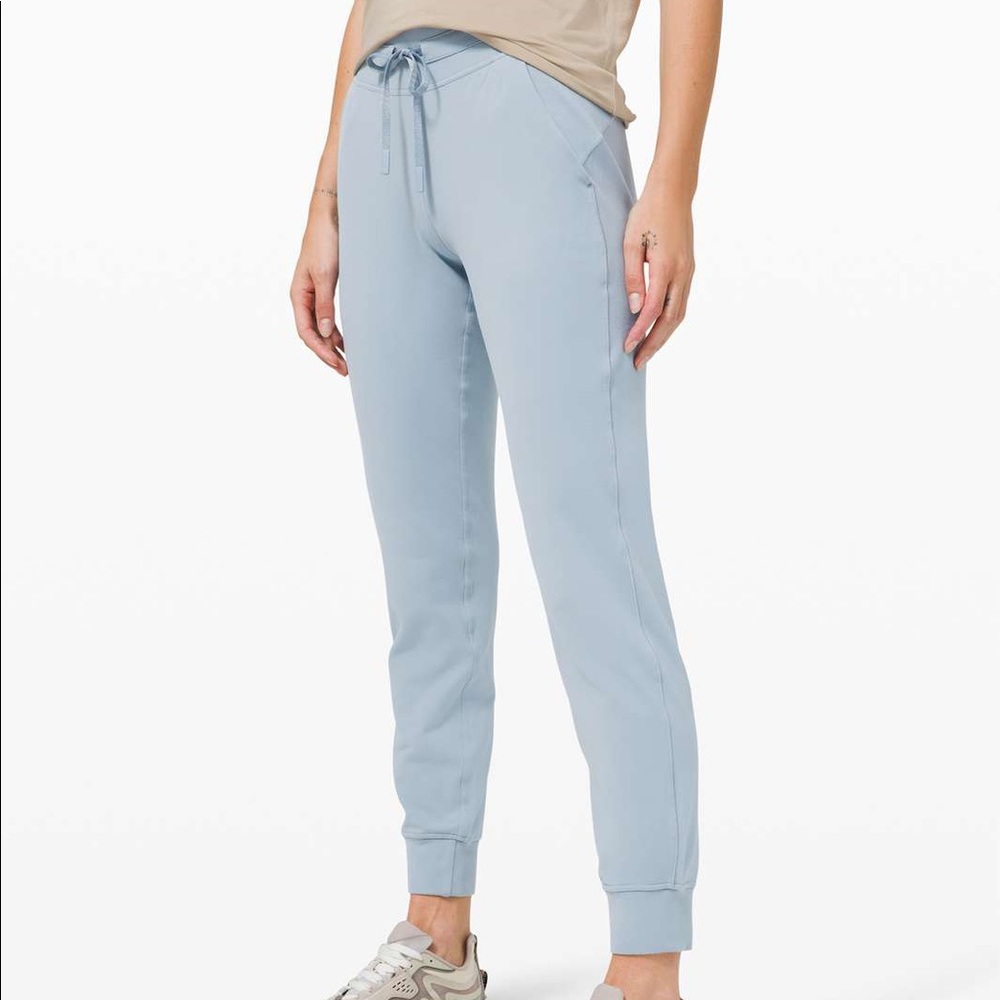 NWT lululemon Ready to Rulu Jogger Chambray Size 8